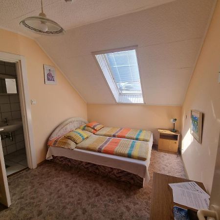 Taban Vendeghaz Balatonlelle B&B 외부 사진